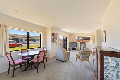 Photo of property in 36 Clemow Road, Fitzroy, New Plymouth, 4312