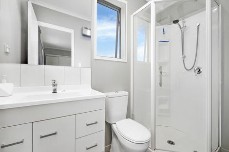 Photo of property in 28 Shillingford Boulevard, Rolleston, 7615