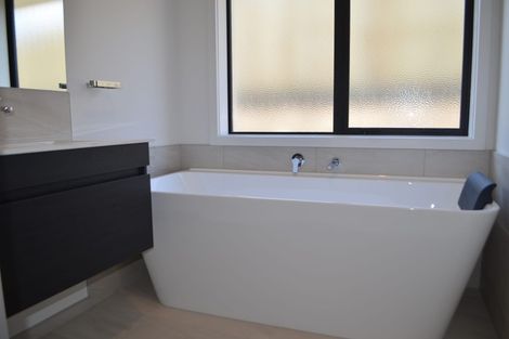 Photo of property in 10 Herring Place, Omokoroa, 3114