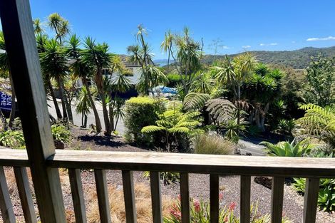 Photo of property in 1 Waterview Place, Haruru, 0204