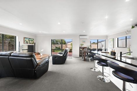 Photo of property in 43 Diomede Glade, Flagstaff, Hamilton, 3210