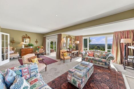 Photo of property in 17 Heaton Rhodes Place, Cashmere, Christchurch, 8022