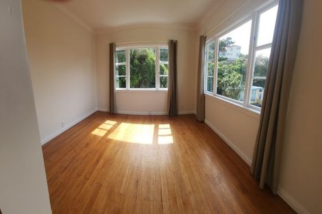 Photo of property in 19 David Crescent, Karori, Wellington, 6012