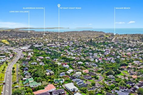 Photo of property in 797 East Coast Road, Northcross, Auckland, 0630