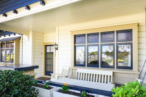 Photo of property in 19 Beresford Street, Takaro, Palmerston North, 4410