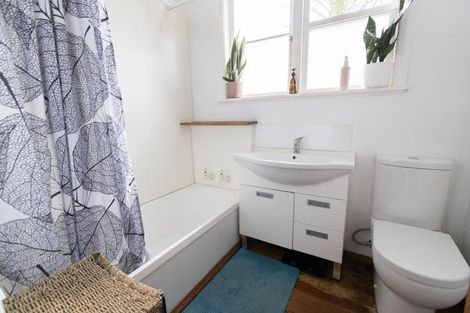 Photo of property in 44 Jellicoe Drive, Hamilton East, Hamilton, 3216