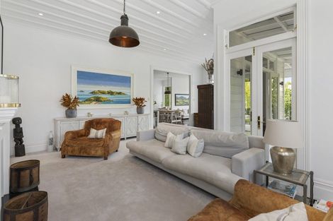 Photo of property in 17 Tainui Road, Devonport, Auckland, 0624