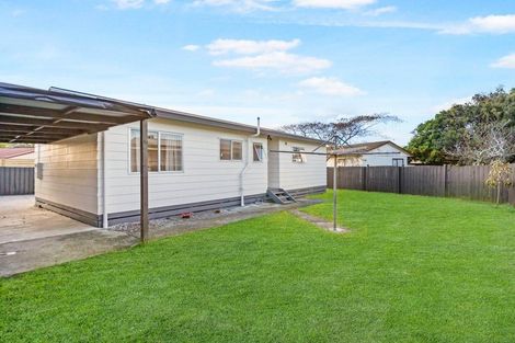Photo of property in 2/22 Tamworth Close, Manurewa, Auckland, 2102