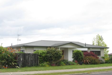 Photo of property in 92 Hamurana Road, Omokoroa, 3114