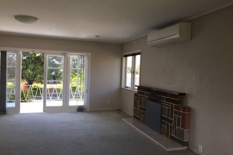 Photo of property in 29 Carole Crescent, Pakuranga, Auckland, 2010