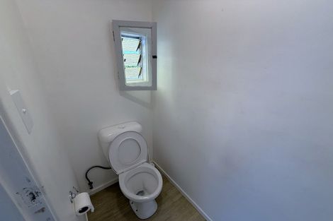 Photo of property in 11 Clayburn Road, Glen Eden, Auckland, 0602