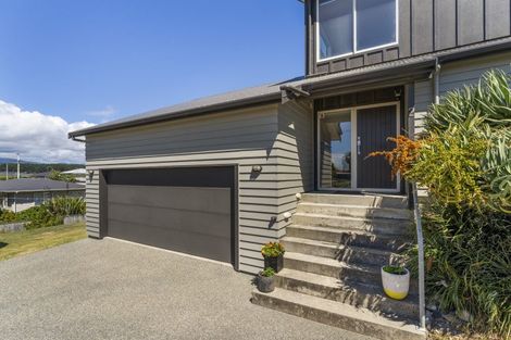 Photo of property in 2 Kowhai Street, Otaki Beach, Otaki, 5512