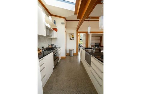 Photo of property in 300b Oriental Parade, Oriental Bay, Wellington, 6011