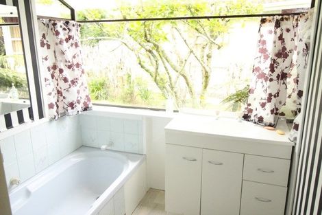 Photo of property in 27 Berkley Avenue, Hillcrest, Hamilton, 3216