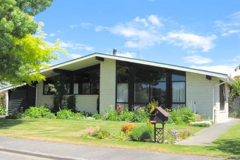 Photo of property in 2 Holcroft Court, Rangiora, 7400