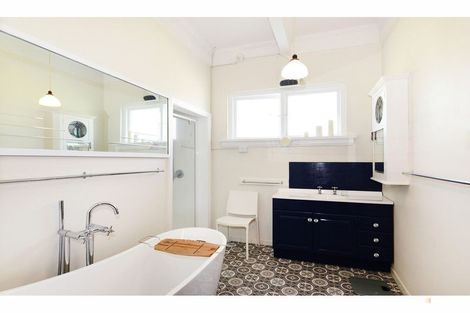 Photo of property in 17 Rhodes Street, Waimate, 7924