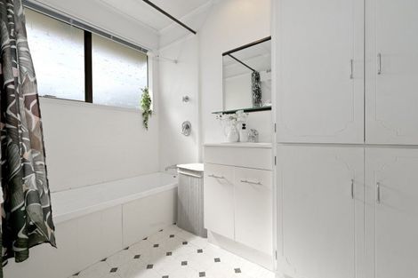 Photo of property in 2a Westwood Street, Bellevue, Tauranga, 3110