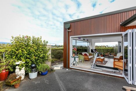 Photo of property in 18 Adam Lile Drive, Highlands Park, New Plymouth, 4312