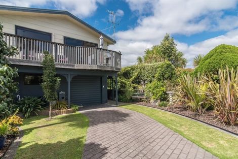 Photo of property in 15a Margaret Road, Raumati Beach, Paraparaumu, 5032