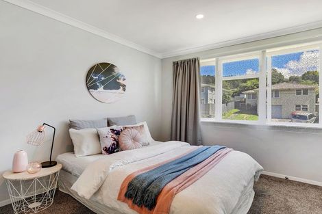 Photo of property in 38 Cardiff Crescent, Cannons Creek, Porirua, 5024