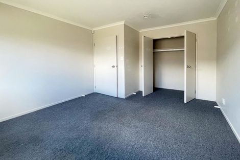 Photo of property in 24 Sutton Crescent, Papakura, 2110