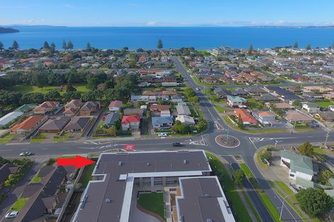 Photo of property in 305/252 Centreway Road, Orewa, 0931