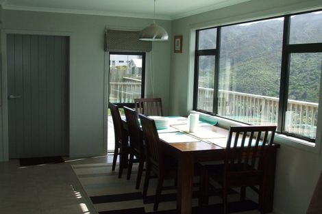 Photo of property in 80 Downing Street, Crofton Downs, Wellington, 6035