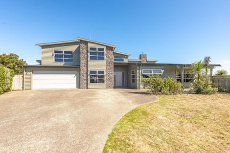 Photo of property in 4 Lithgow Drive, Otamatea, Whanganui, 4500