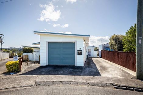 Photo of property in 18 Raniera Street, Glen Avon, New Plymouth, 4312