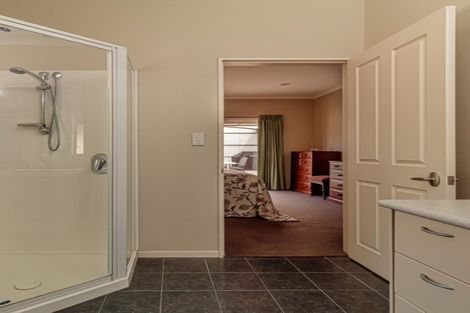 Photo of property in 17a Hetley Crescent, Taradale, Napier, 4112