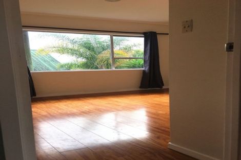 Photo of property in 1/18 Kitewao Street, Northcote, Auckland, 0627