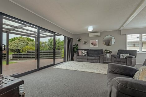 Photo of property in 8 Cohen Place, Milson, Palmerston North, 4414