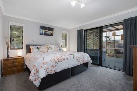 Photo of property in 10 Bransley Grove, Katikati, 3129