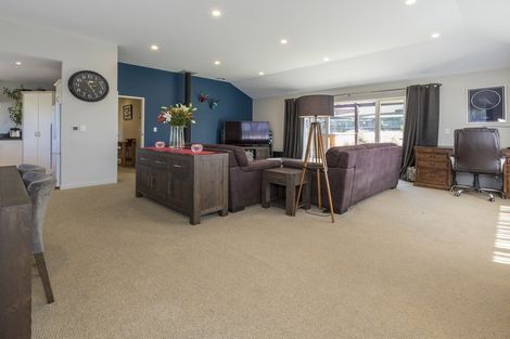 Photo of property in 225 Stone Street, Wanaka, 9305