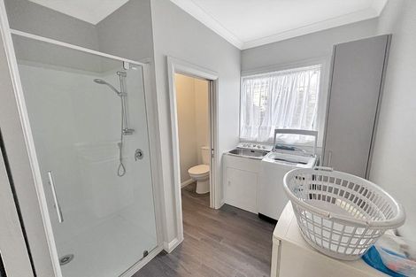 Photo of property in 68 Allardice Street, Dannevirke, 4930