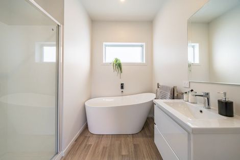 Photo of property in 64 Riverstone Drive, Riverstone Terraces, Upper Hutt, 5018