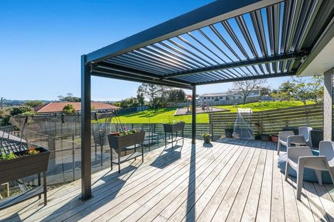 Photo of property in 11 St Julia Court, Helensville, 0800