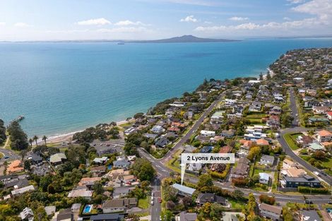 Photo of property in 2 Lyons Avenue, Murrays Bay, Auckland, 0630
