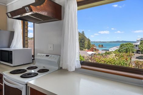 Photo of property in 50 Du Fresne Place, Russell, 0202