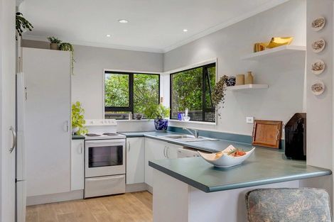 Photo of property in 37 Apple Terrace, Ranui, Porirua, 5024