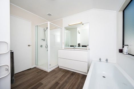 Photo of property in 7 Penlington Place, Havelock North, 4130