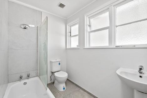 Photo of property in 57 Second Avenue, Avenues, Whangarei, 0110