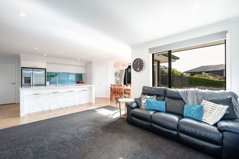 Photo of property in 2 Woolshed Drive, Stoke, Nelson, 7011