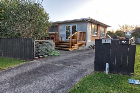 Photo of property in 22 Bluegum Road, Paraparaumu Beach, Paraparaumu, 5032