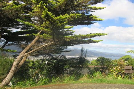 Photo of property in 186 Normandale Road, Normandale, Lower Hutt, 5010