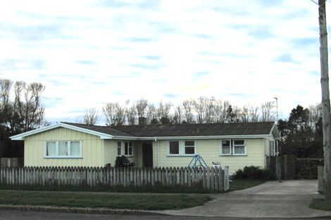 Photo of property in 41 Temuera Street, Otaki, 5512