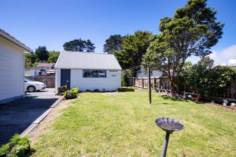 Photo of property in 56 Dominica Crescent, Grenada Village, Wellington, 6037