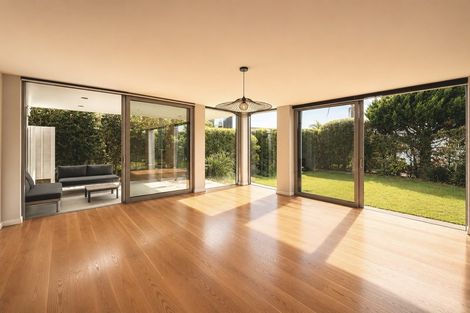 Photo of property in 276 Lake Road, Hauraki, Auckland, 0622