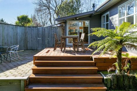 Photo of property in 25 Kereru Street, Two Mile Bay, Taupo, 3330