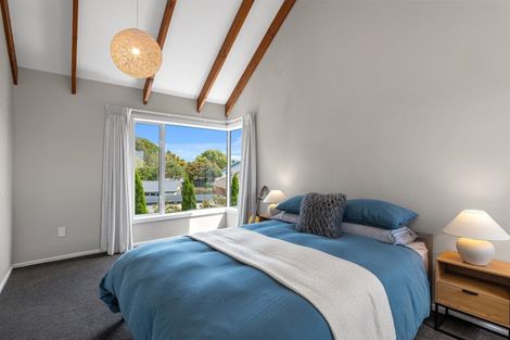 Photo of property in 481 Avonhead Road, Avonhead, Christchurch, 8042